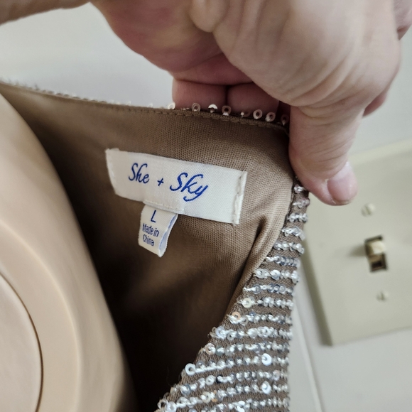 She and Sky Silver Sequin Blouse - Picture 4 of 4